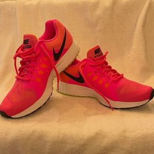 Pink Nike Zoom Pegasus 31